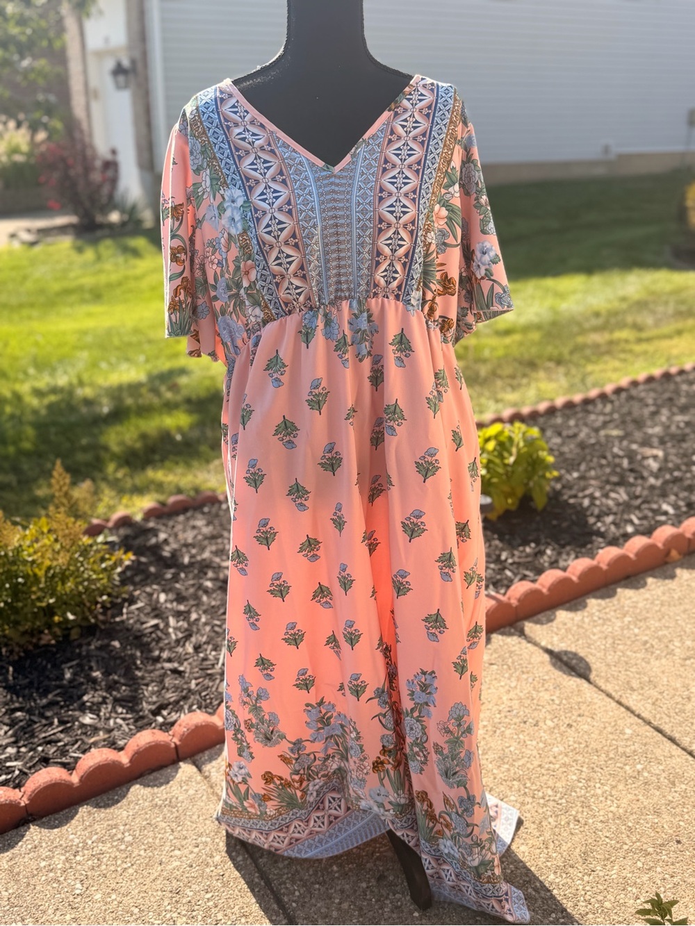 Floral V-Neck Maxi Dress in Peach